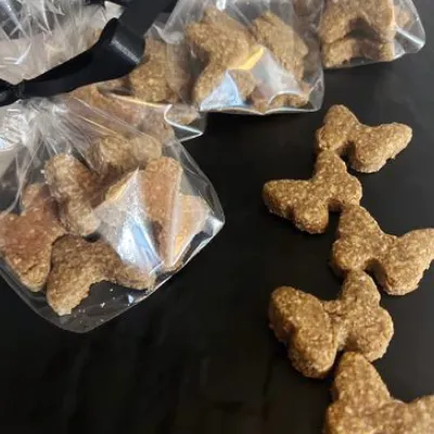 Dog treats from Mon Coeur Bakery.