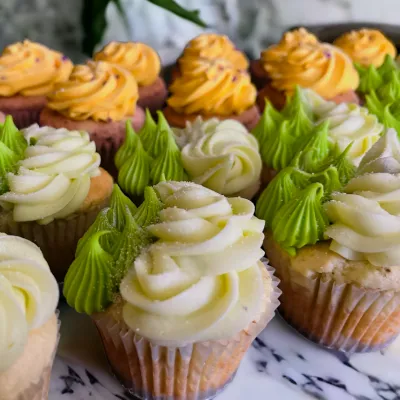 Holiday-Themed Cupcakes